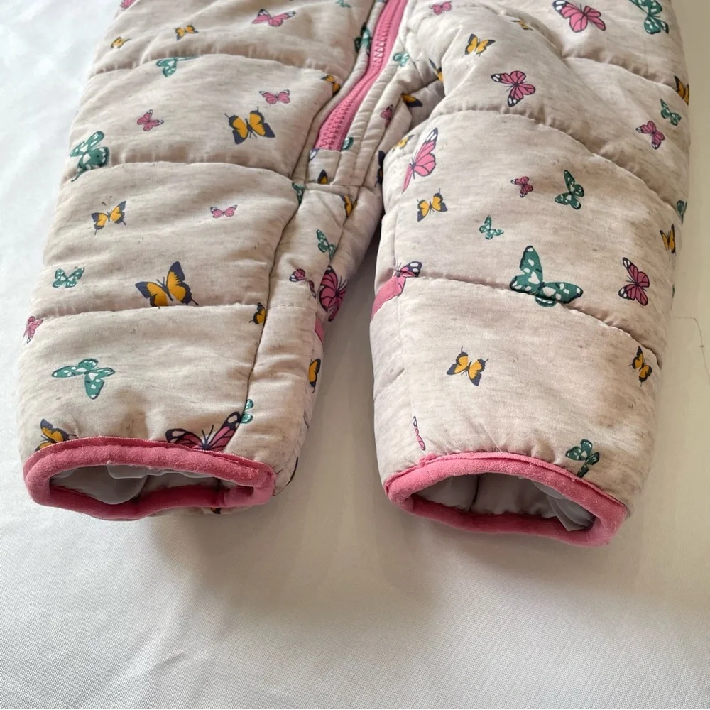 Oshkosh Bunting Snowsuit Size 6-9 months Muliticolor Butterflies